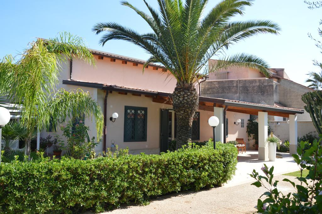 Villa Paola Fontane Bianche Exterior photo