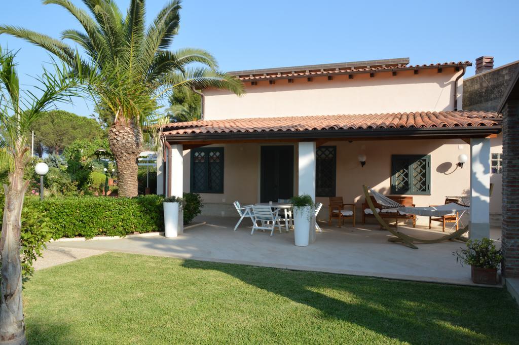 Villa Paola Fontane Bianche Exterior photo